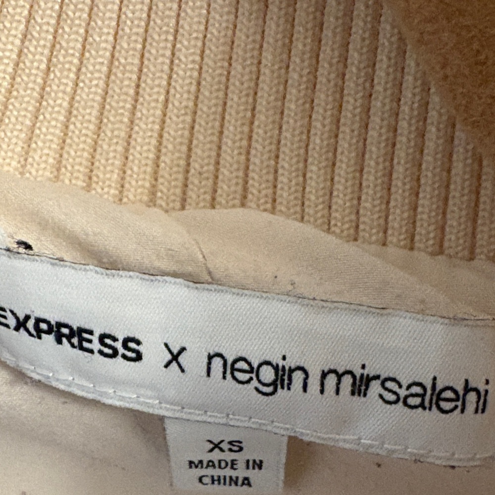Express Woman’s Negin Mirsalehi Jacket Sz XS Women's Beige Sherpa Zip-Up Jacket - Picture 3 of 3